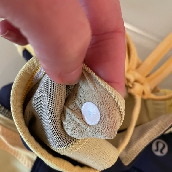 Lululemon Hot Yoga Outfit size 4 - Picture 5 of 5